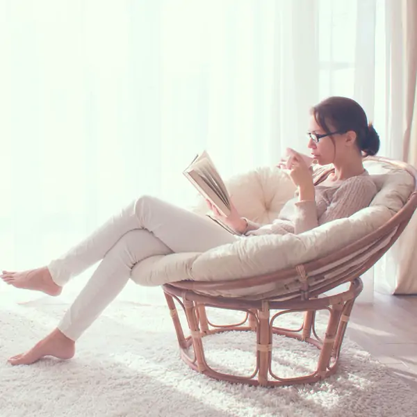 myser i soffan med behaglig luft kvalité